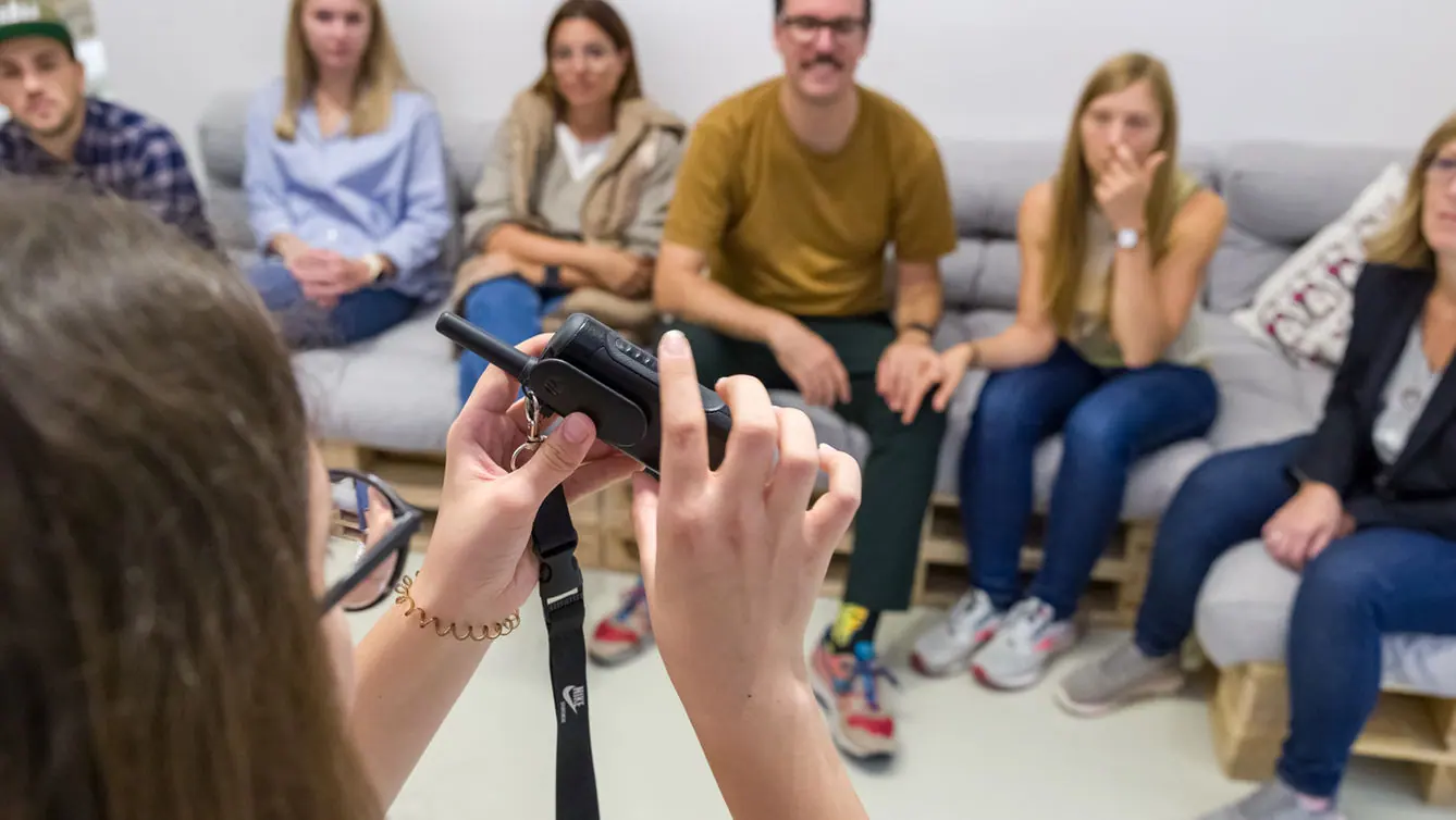 Schulklasse beim Escape Game Wels